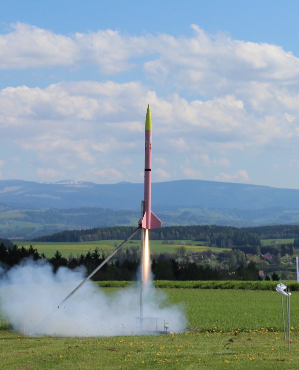 Ruzovy Panter na 800 Ns